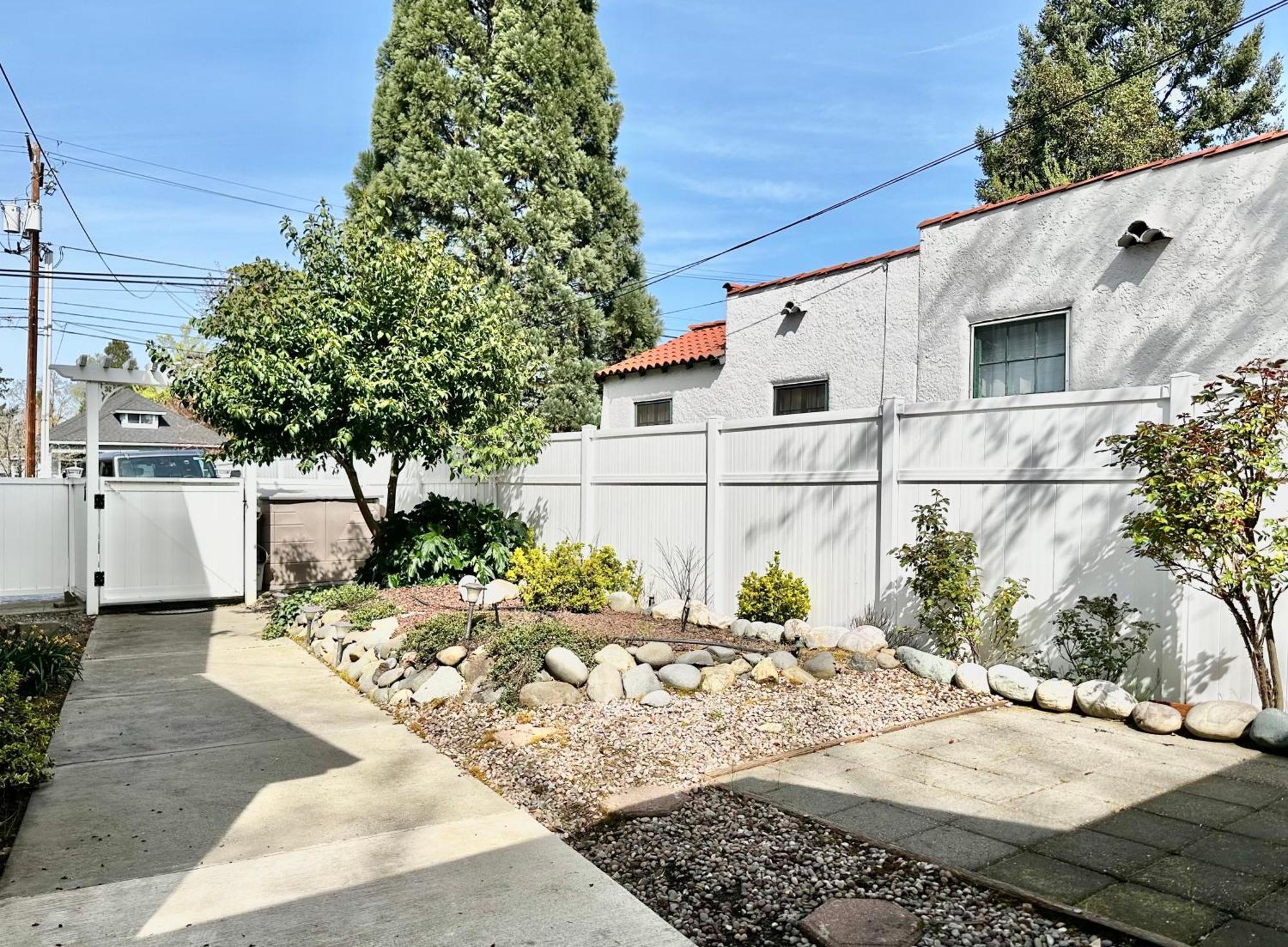 Near Downtown- Kitchen-Washerdryer-Parking Medford Ngoại thất bức ảnh